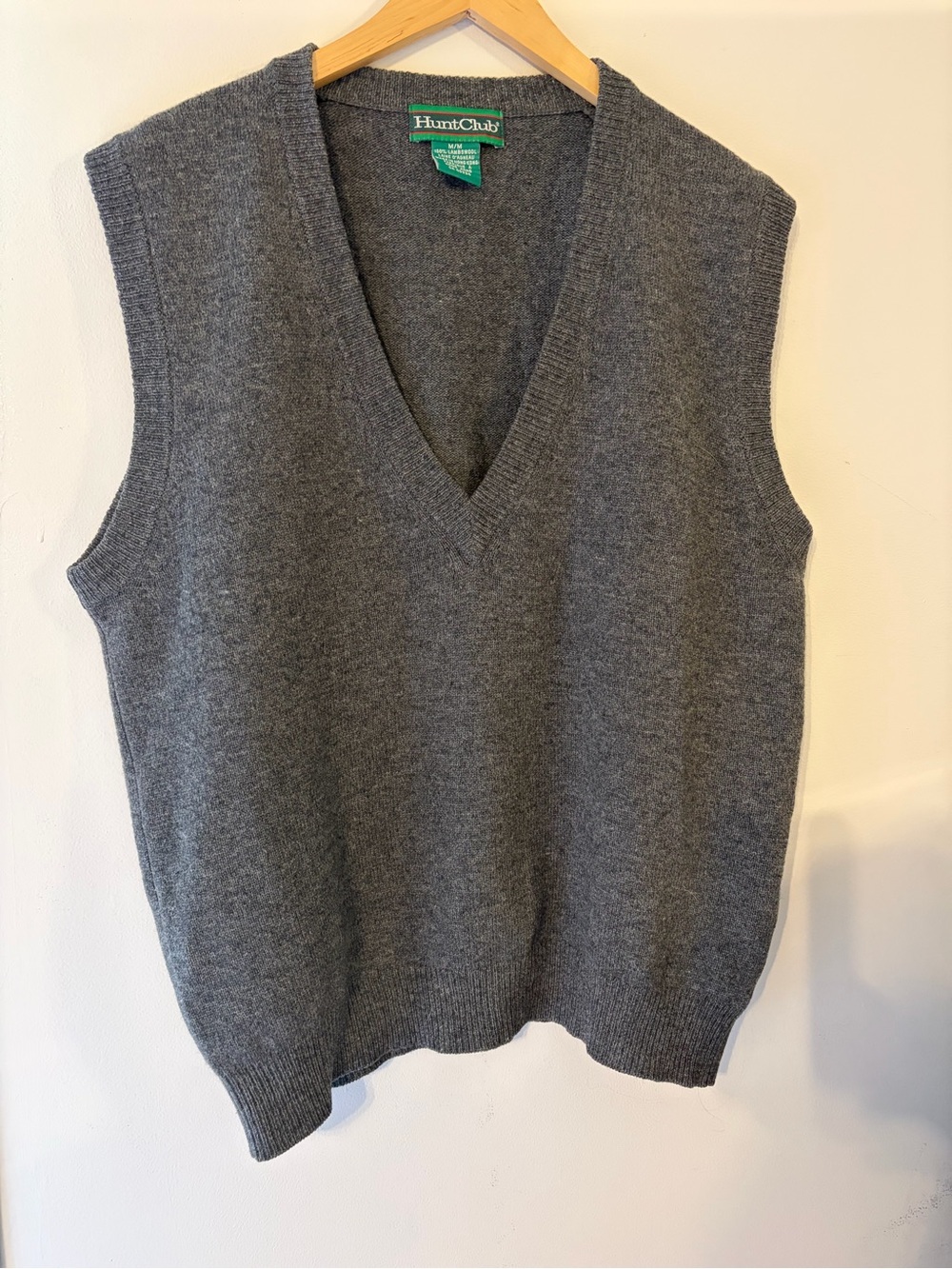 Hunt Club Vintage Men's Charcoal Grey V-Neck 100% Lambswool Vest Sweater in GUC